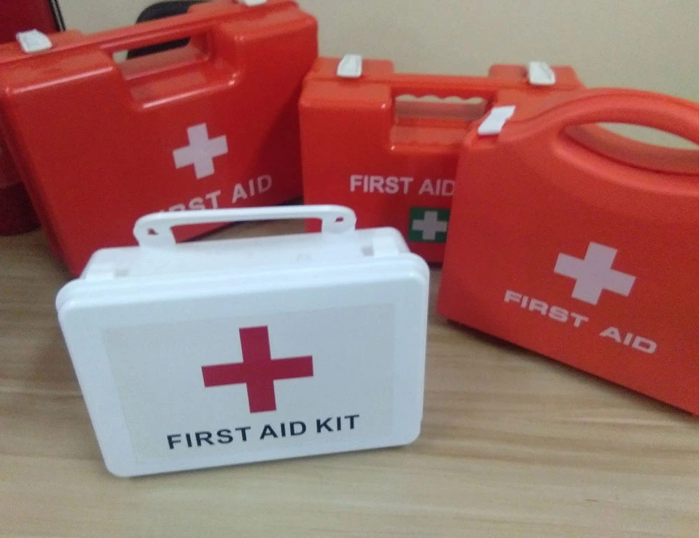 Outdoor Survival Water Resistant Ifak with First Aid Equipment